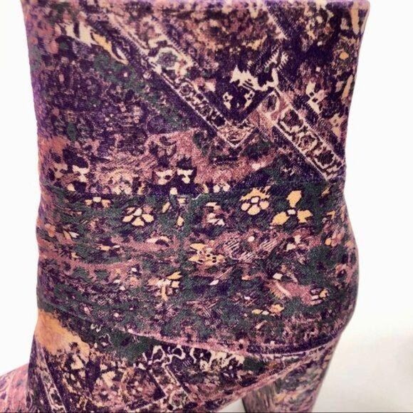BCBGeneration Retro‎ 70's Glam GoGo Purple Velvet Asian Print Ankle Boots Sz 7 - Picture 10 of 10